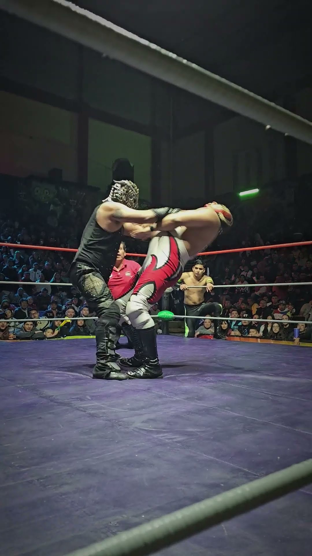Triunfo de las Shotas en la Arena Neza